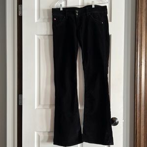 -Woman’s  size 29 Hudson signature bootcut blk corduroy cotton/spandex